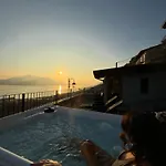 Terrazza Sulle Mura Luna Lägenhet