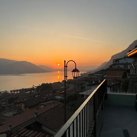 Apartment Terrazza Sulle Mura Luna Predore